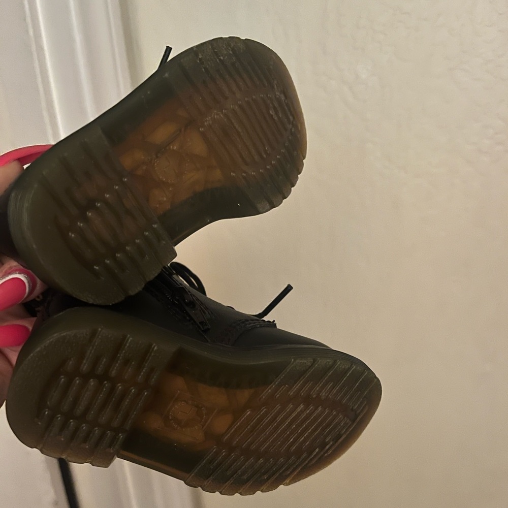 Dr.martens size 5 I do have the box